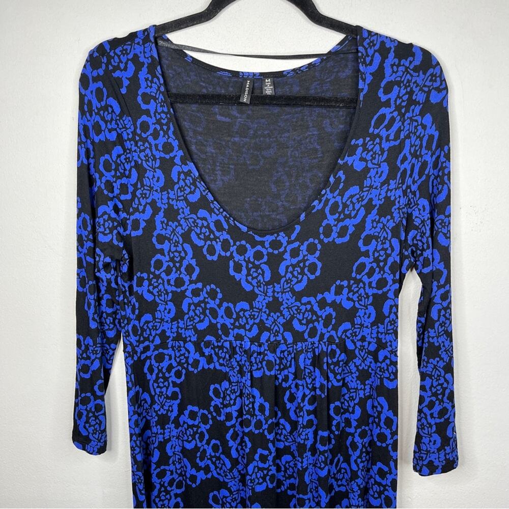 Madison Midi Dress Black Blue Floral Print, 3/4 Length Sleeve.  Size Medium. - Picture 3 of 6